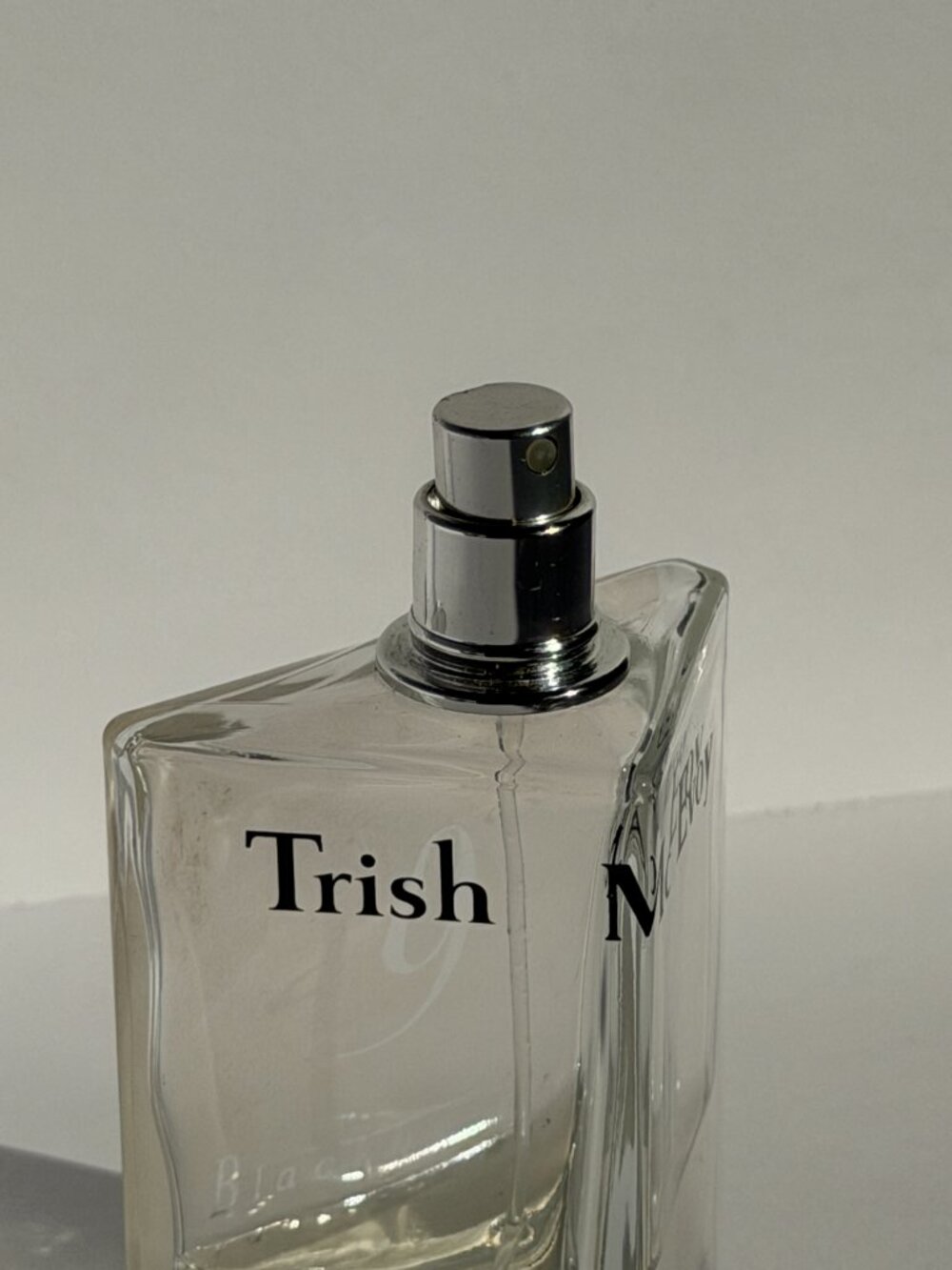 Trish McEvoy Black Rose Oud EDP 50ml 20% Full Rare Perfume - Picture 3 of 5